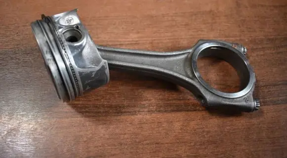 Porsche Panamera (971) Piston 