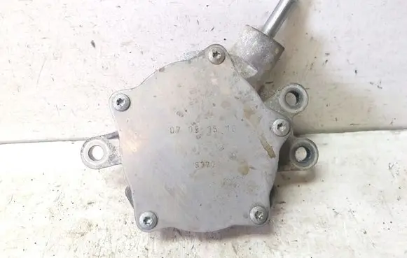 Toyota Avensis T270 Oil pump 07091510