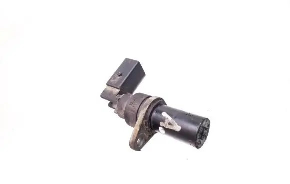 BMW 5 E39 Crankshaft position sensor 2247926 13622247926