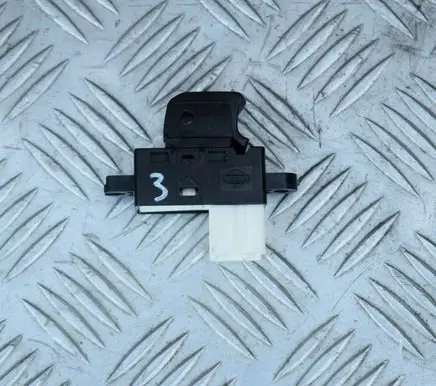 Subaru Forester SH Electric window control switch 9Y05Z