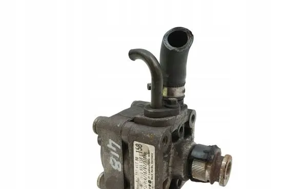 Volvo S60 Power steering pump 30741790