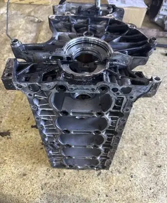 Volvo XC90 Engine block 