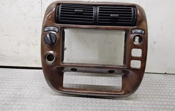 Ford Explorer Dash center air vent grill