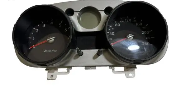Nissan Qashqai Speedometer (instrument cluster) JD07B 17K4M4T
