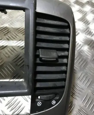 KIA Carnival Dash center air vent grill x4d97440000 x4d974-40000