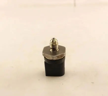 Fuel pressure sensor