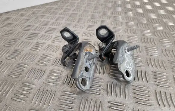 Ford Mondeo MK V Front door hinge set 