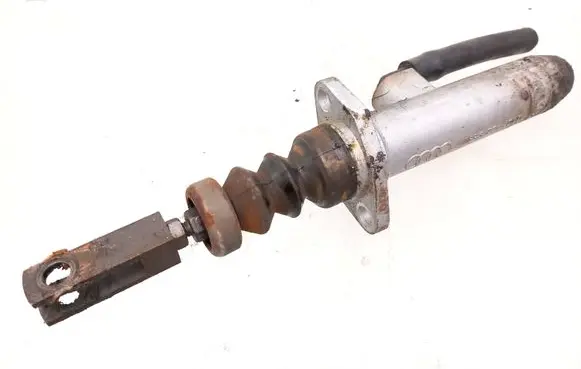 Audi 80 90 S2 B4 Clutch master cylinder 893721401D