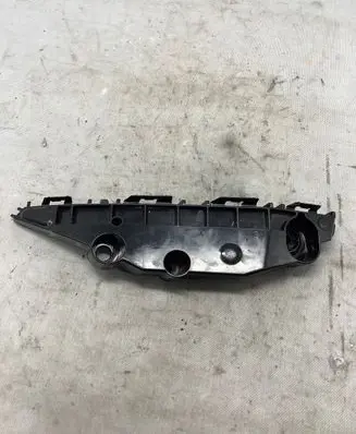 Toyota Sienna XL40 IV Front bumper mounting bracket 5214608030