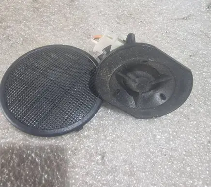 Renault Megane II Front door high frequency speaker 8200041791 F143434G033