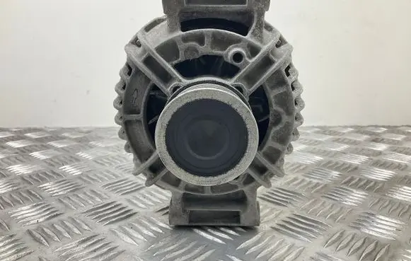 Volkswagen Scirocco Generator/alternator 06B903016AB