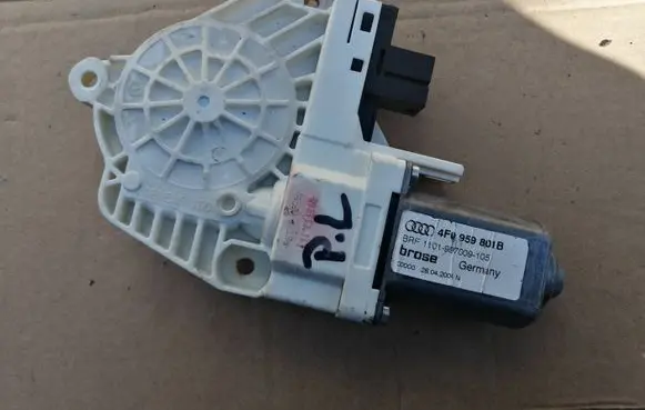 Audi A6 S6 C6 4F Front door window regulator motor 4F0959801B 1101997009105