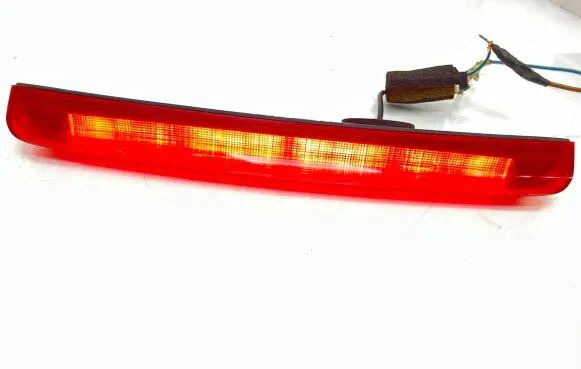 Toyota Avensis T250 Third/center stoplight E22041