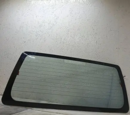 Mitsubishi Pajero Rear windscreen/windshield window 43R00033 M213AS2