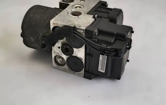 Subaru Forester SG ABS Pump 27534SA001 11000041660 553371