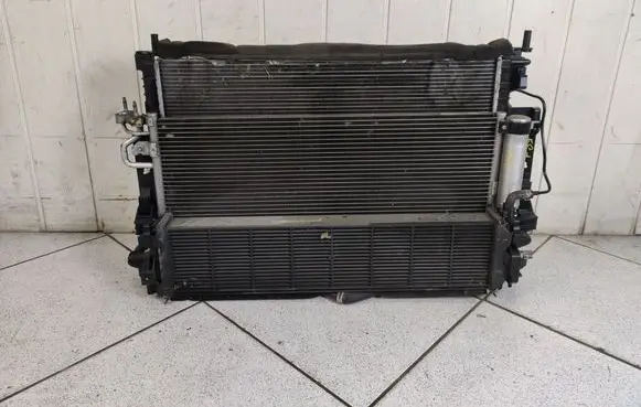 Ford Escape III Radiator set 
