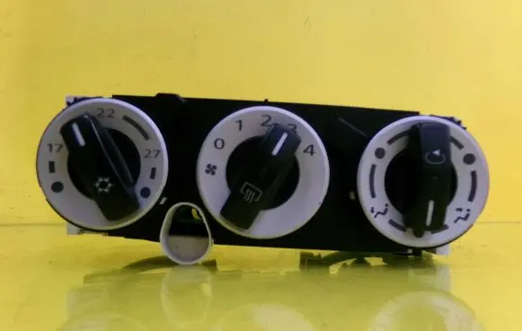 Mitsubishi Colt Climate control unit 69657032