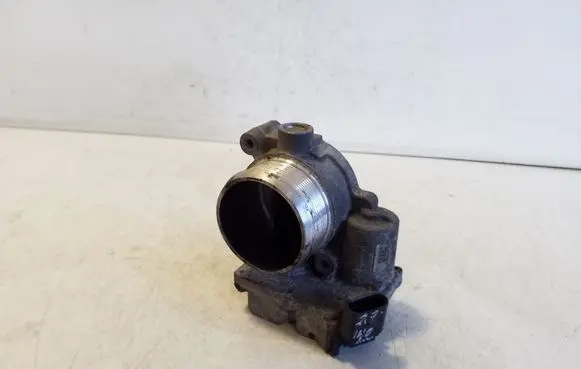 Audi A6 S6 C6 4F Throttle valve 4E0145950J