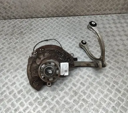Mercedes-Benz C W205 Front wheel hub A2053322100 A2053305501