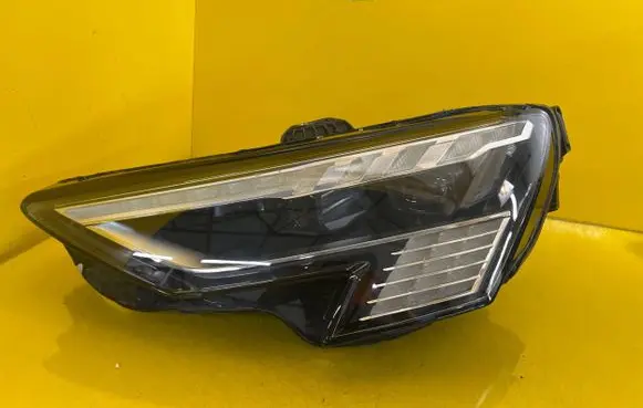 Audi A3 8Y Headlight/headlamp 8Y0941035