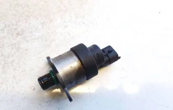 Volvo S60 Fuel pressure sensor 