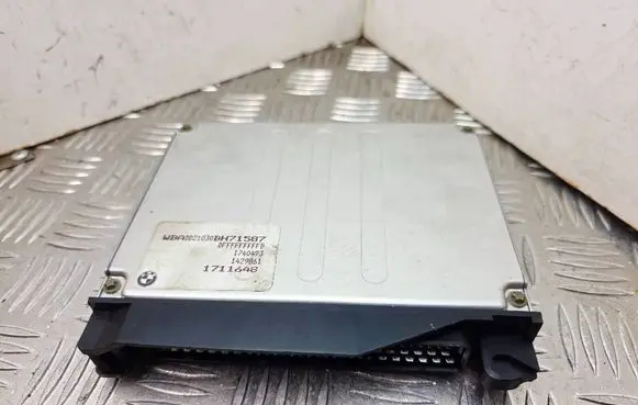 BMW 5 E39 Engine control unit/module 1711648