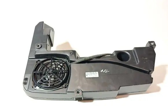 Audi A4 S4 B8 8K Subwoofer speaker 8T8035382