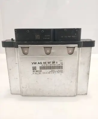 Volkswagen Golf VII Engine control unit/module 04E907309A 0261S07726