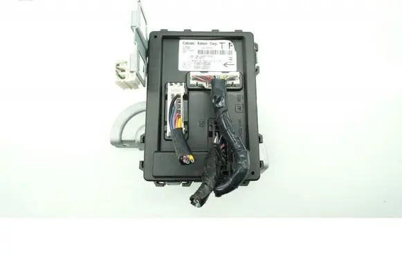 Nissan Juke I F15 Comfort/convenience module 284B11KA0A