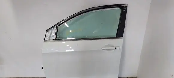 Honda CR-V Front door