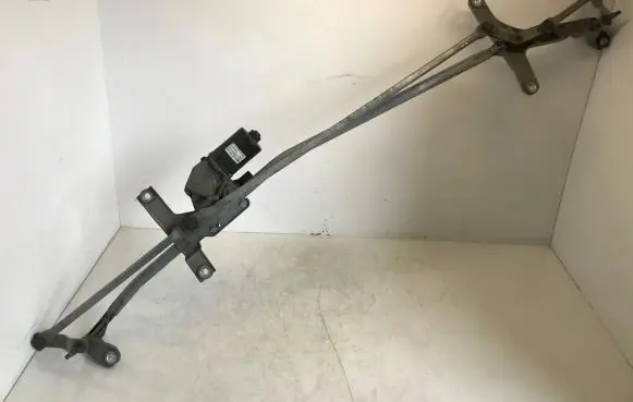 Mercedes-Benz Vito Viano W639 Front wiper linkage A6398200140