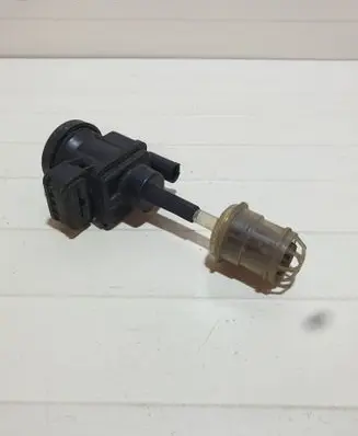 Mercedes-Benz ML W164 Turbo solenoid valve 4715396 A0005450427