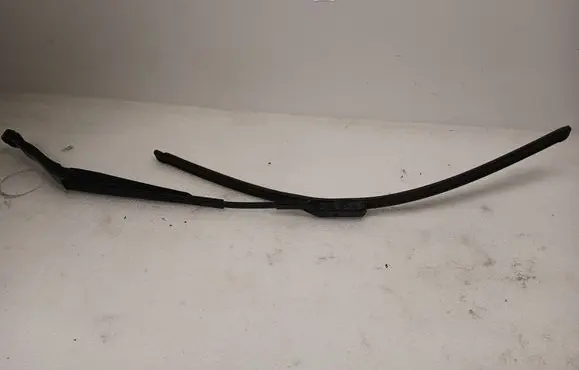 Opel Ampera Front wiper blade arm 22742319