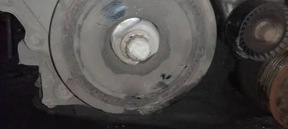 Renault Laguna III Crankshaft pulley