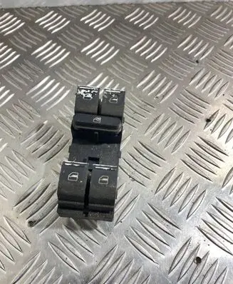 Volkswagen PASSAT B6 Electric window control switch 1K4959857