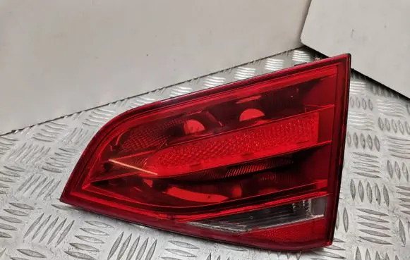 Audi A4 S4 B8 8K Tailgate rear/tail lights 166974