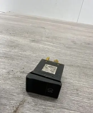 Fog light switch