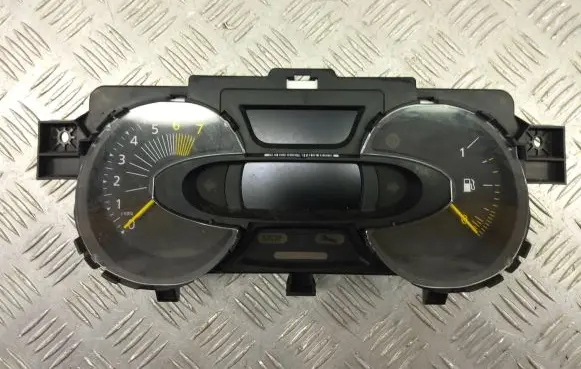 Renault Captur Speedometer (instrument cluster)
