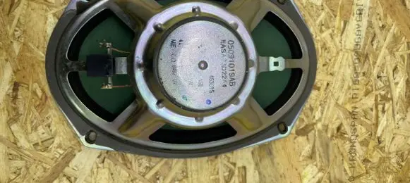 Dodge Durango Front door speaker 05091019AB