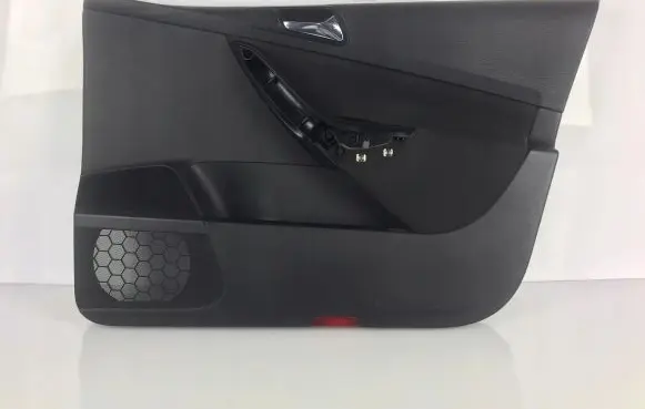 Volkswagen PASSAT B6 Front door card panel trim 3C1867012