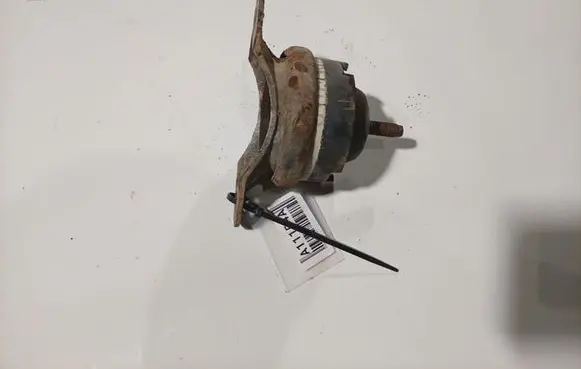 Citroen C8 Engine mount bracket 
