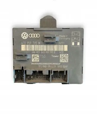 Audi Q7 4M Door control unit/module 8K0959795B