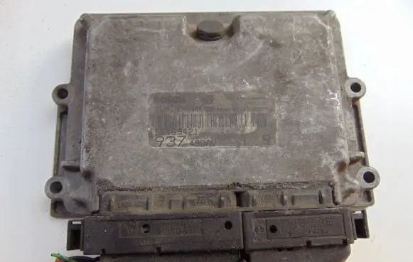 Alfa Romeo 147 Engine control unit/module 55189421 0281011488
