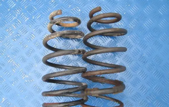 Renault Espace III Rear coil spring