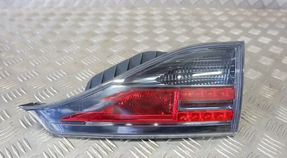 Lexus CT 200H Tailgate rear/tail lights 8158176030