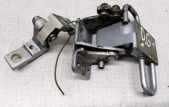 Volkswagen PASSAT B5.5 Rear door hinge set 3B4833412C