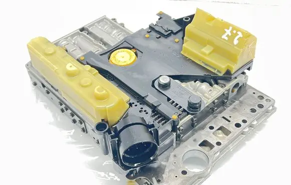 Mercedes-Benz E W211 Gearbox control unit/module 1402700761 R2112770101