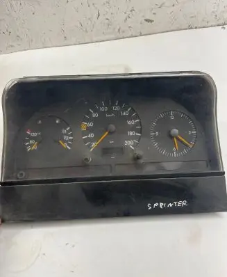 Mercedes-Benz Sprinter W901 W902 W903 W904 Speedometer (instrument cluster) 0005425301 11000817002 15275112