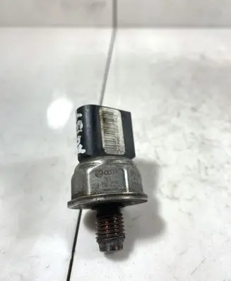 Fuel pressure sensor