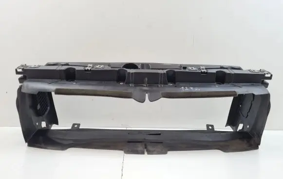BMW 2 F22 F23 Intercooler air guide/duct channel 7290605 51747290605